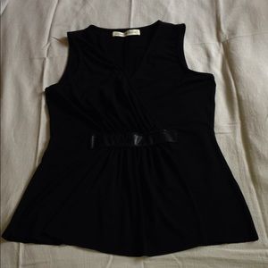 Graham & Spencer sleeveless back top